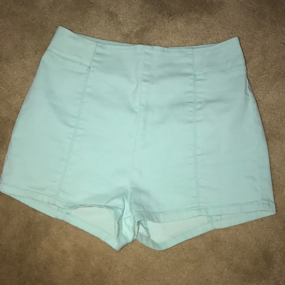 Tiffany blue high-waisted shorts